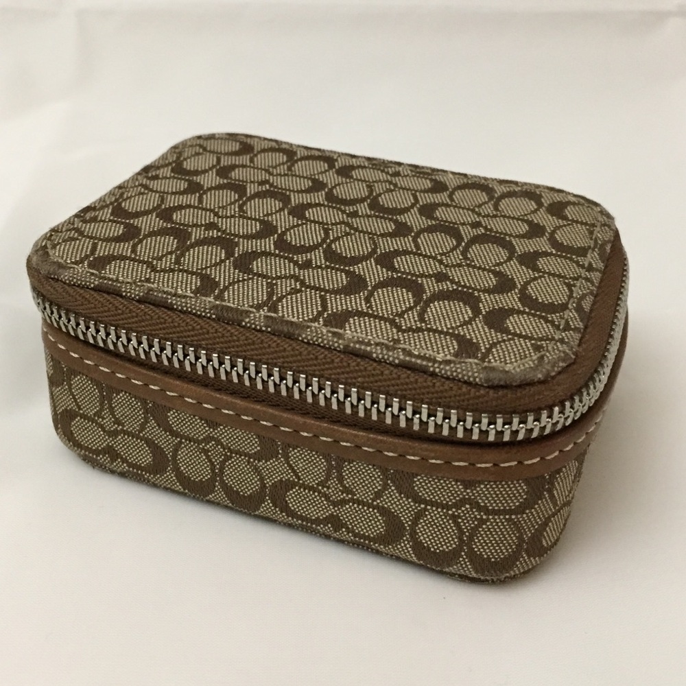 Coach Pill Travel Case 💯 Authentic